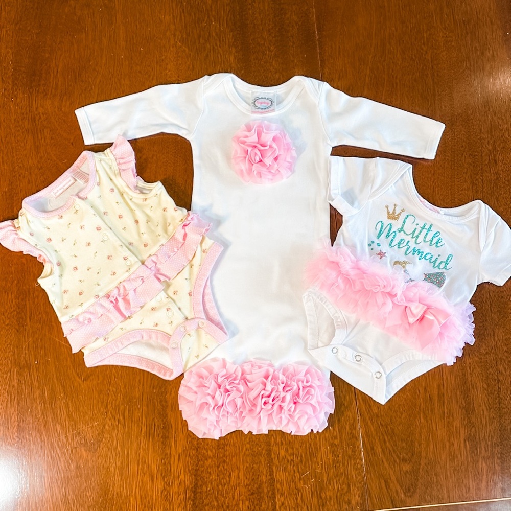 0-3 months 3 outfits one sleep sack pink white mermaid ruffle butt girl bundle
